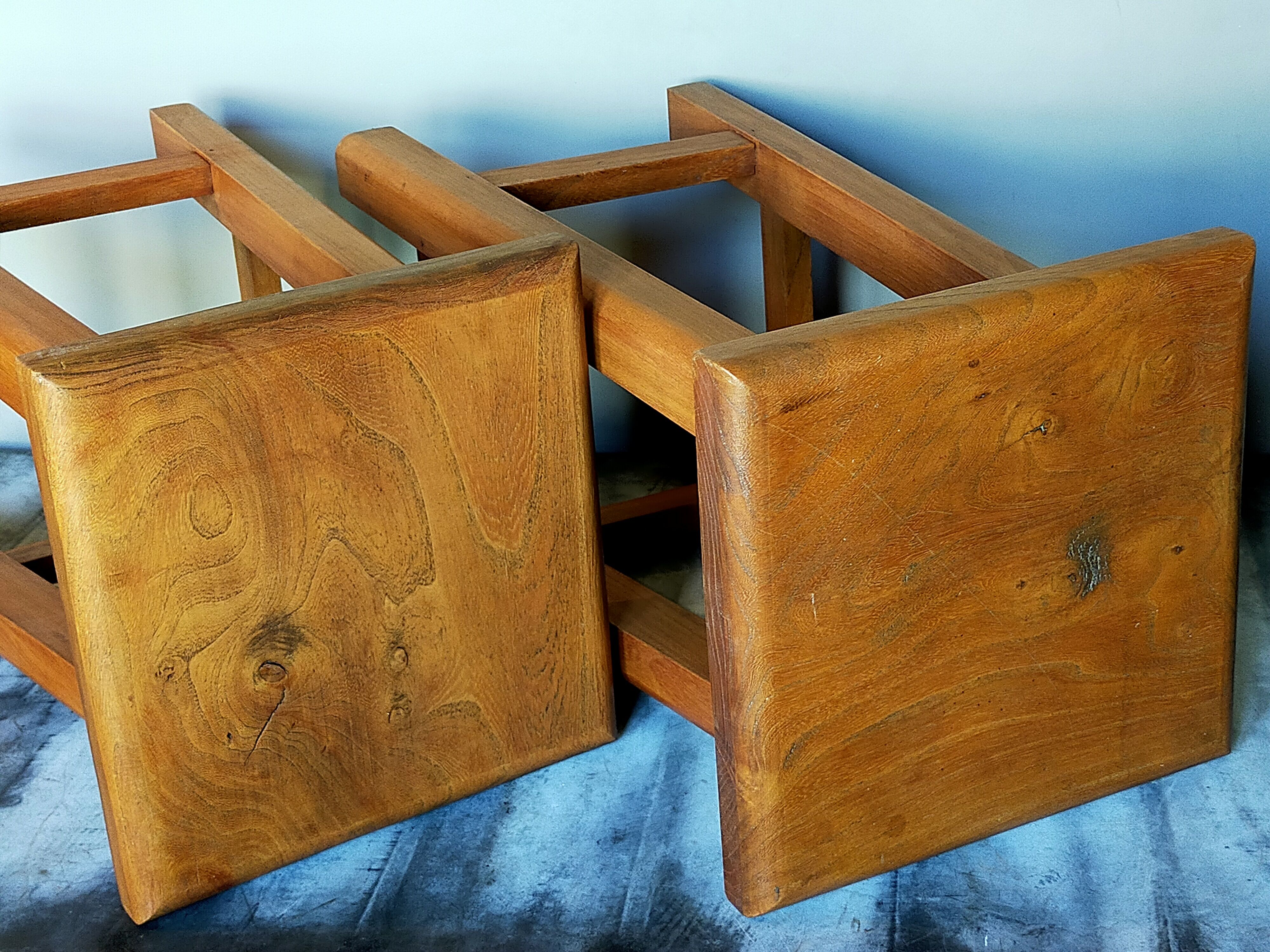 Paire de tabourets d'ébéniste en bois fruitier massif années 50