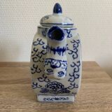 Chinese porcelain moon teapot