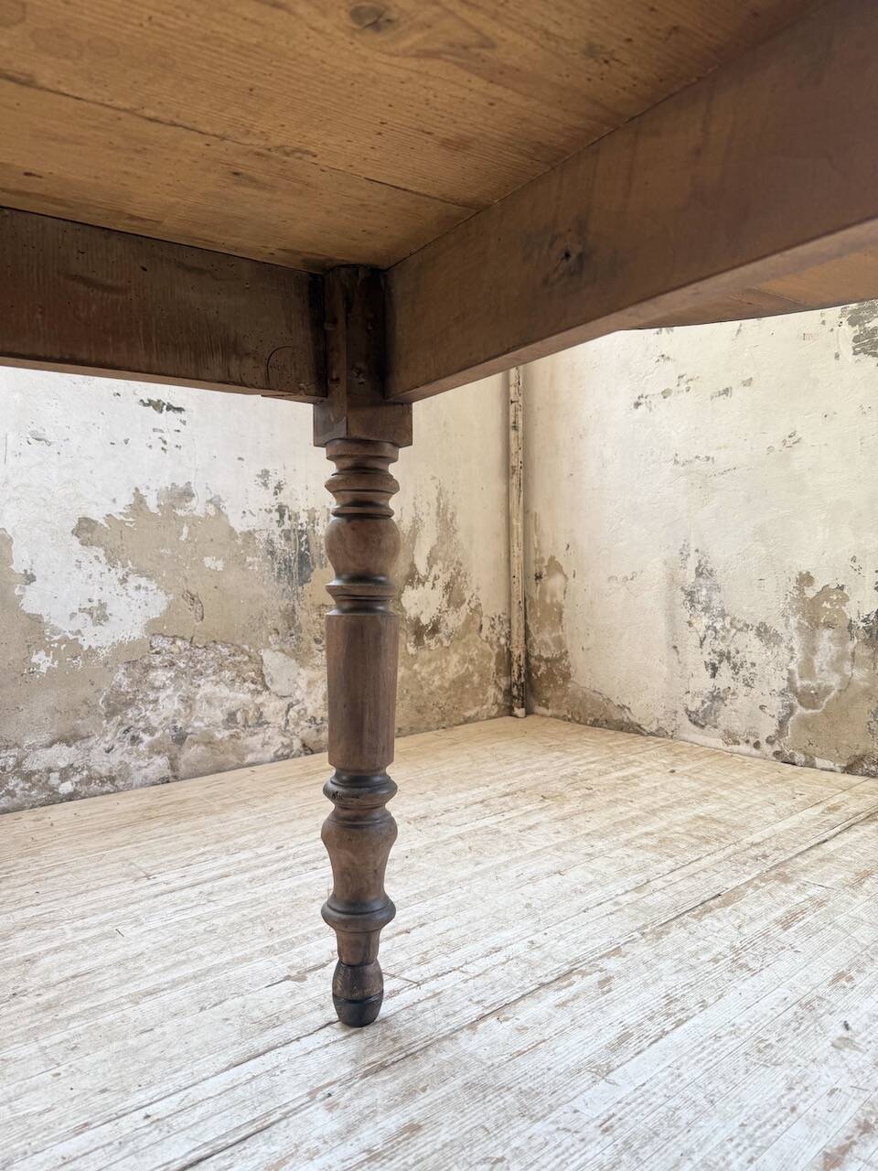 Oval farmhouse table 250cm pine