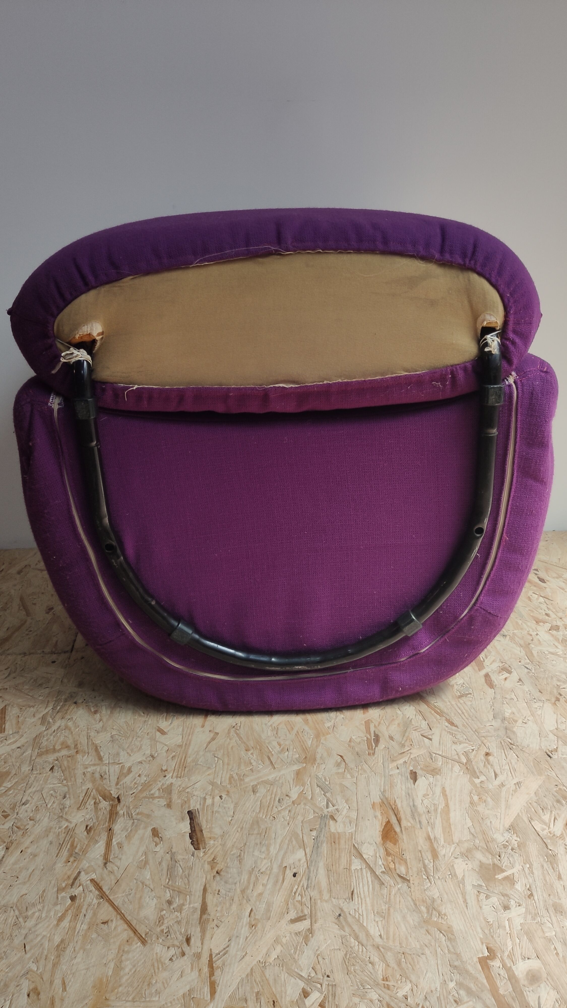 Small vintage purple bass heater