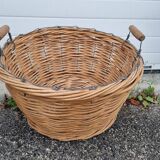 Rattan basket for apples, 1970