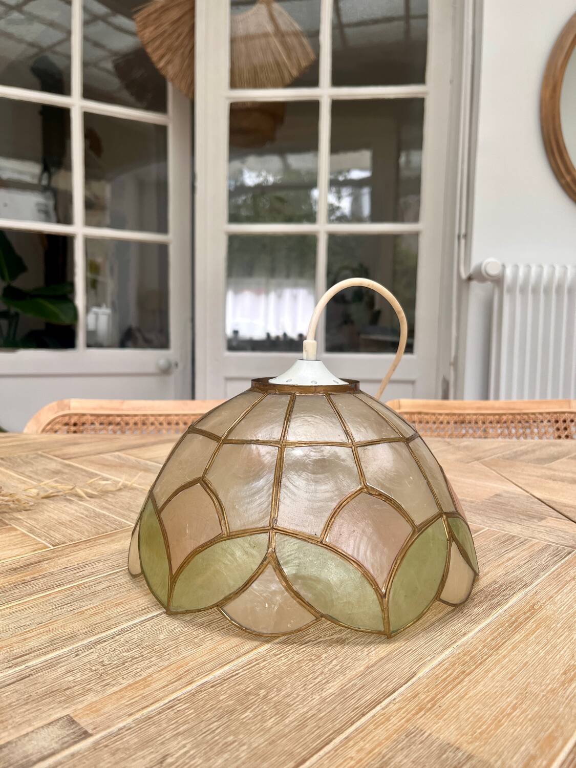 Mother-of-pearl pendant - Rose button