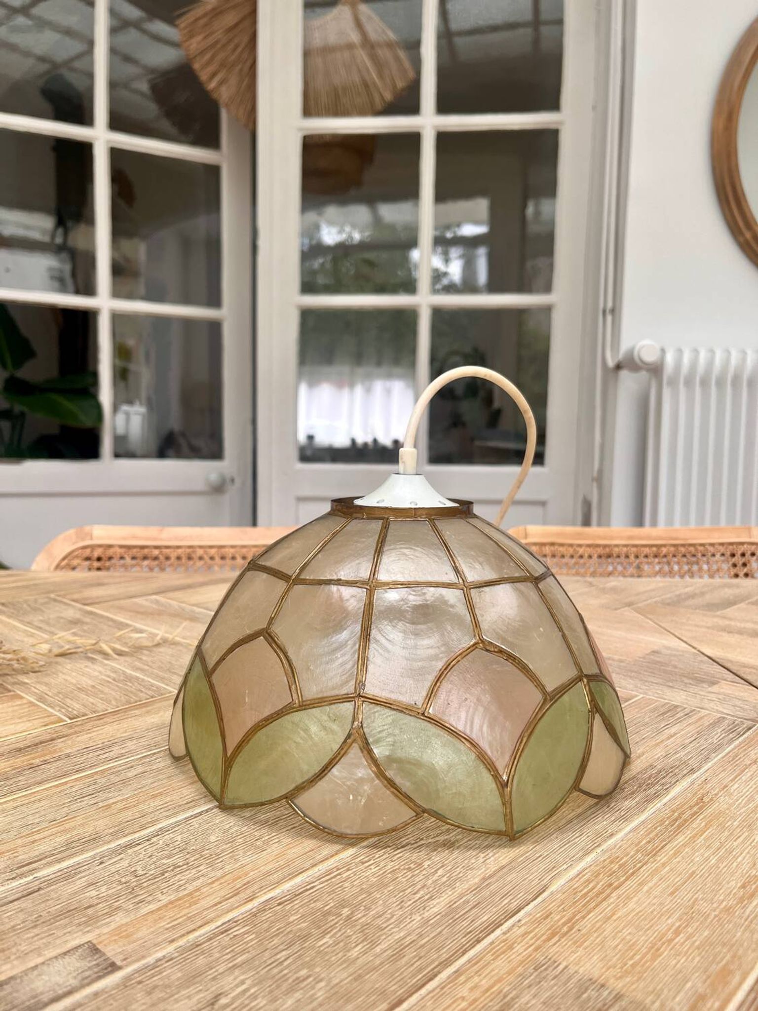 Suspension en nacre - Bouton de rose