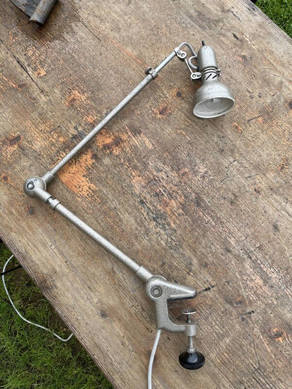 Lampe métal