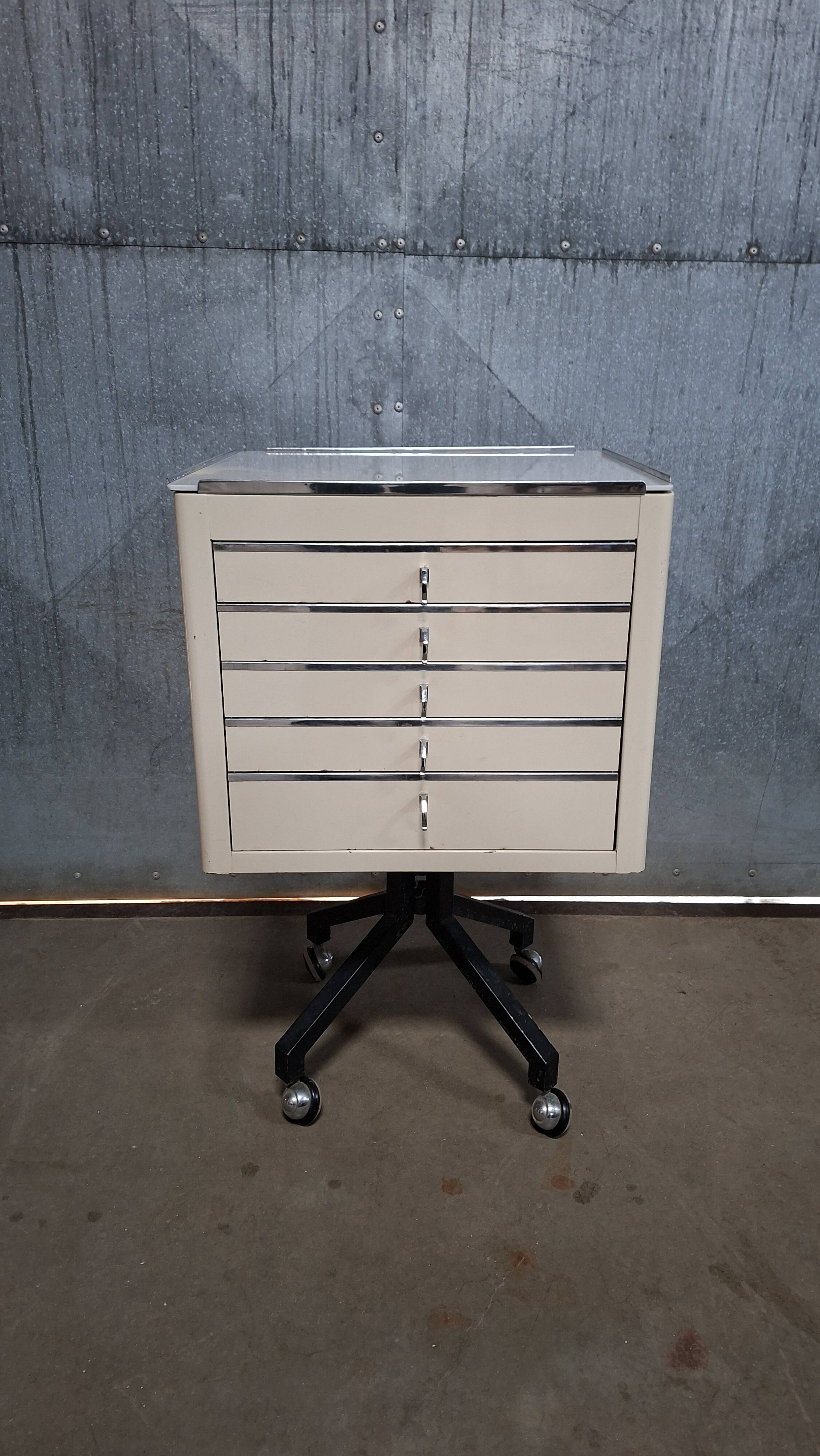 Meuble dentaire Baisch / meuble médical / caisson à roulettes