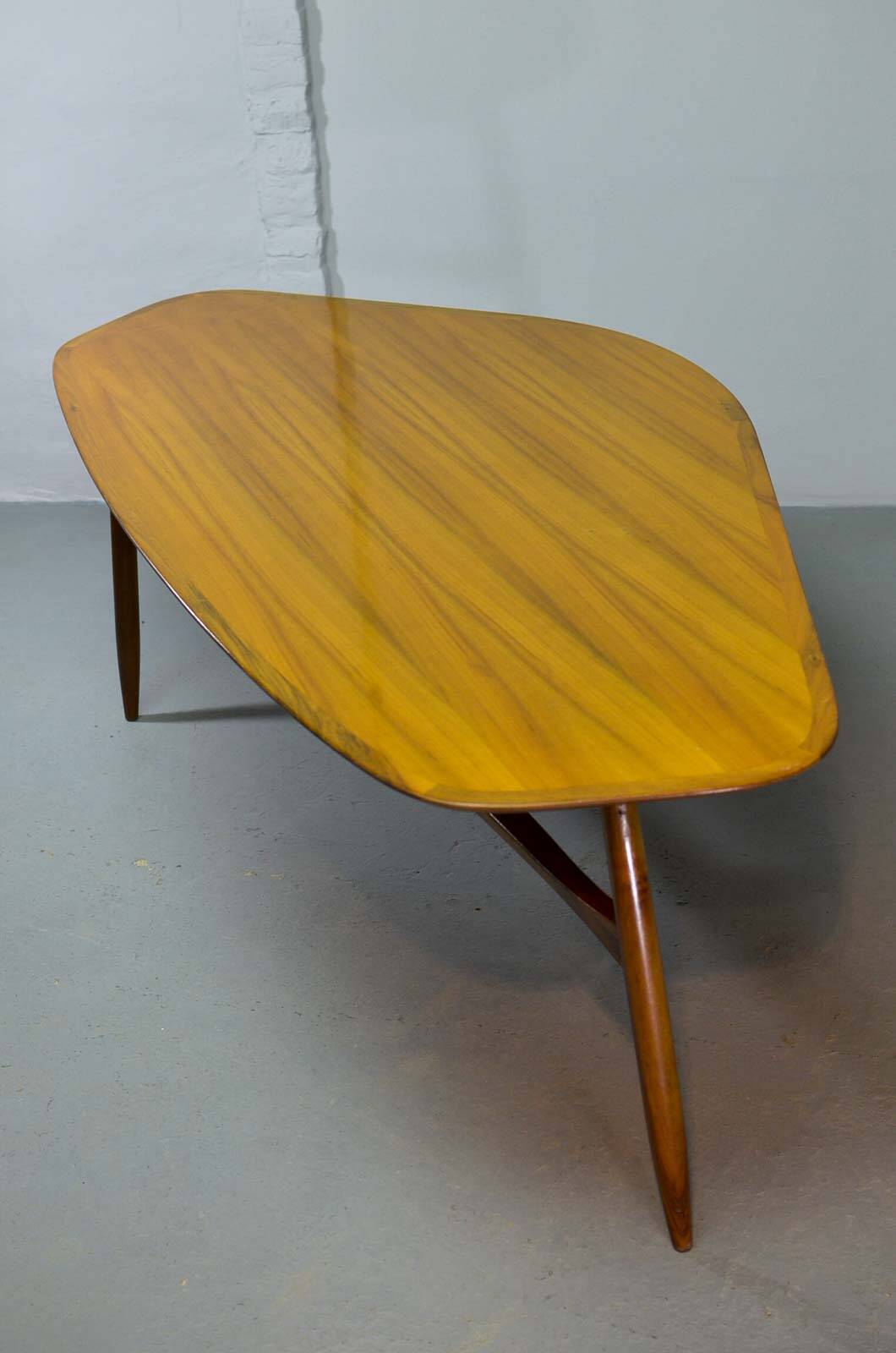 Table basse en forme de rein laquée de forme libre Svante Skogh, Suède, années 1960