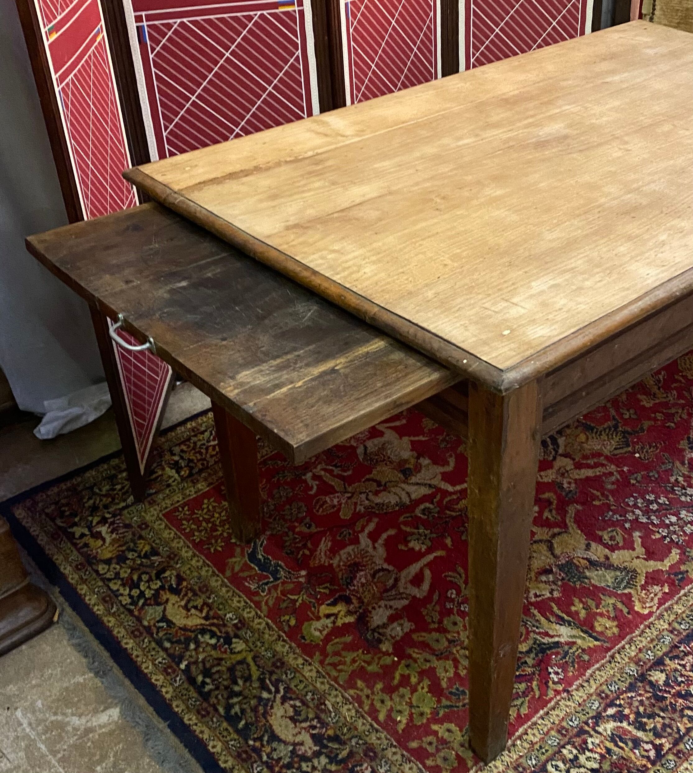 Solid wood farmhouse table of 127 cm