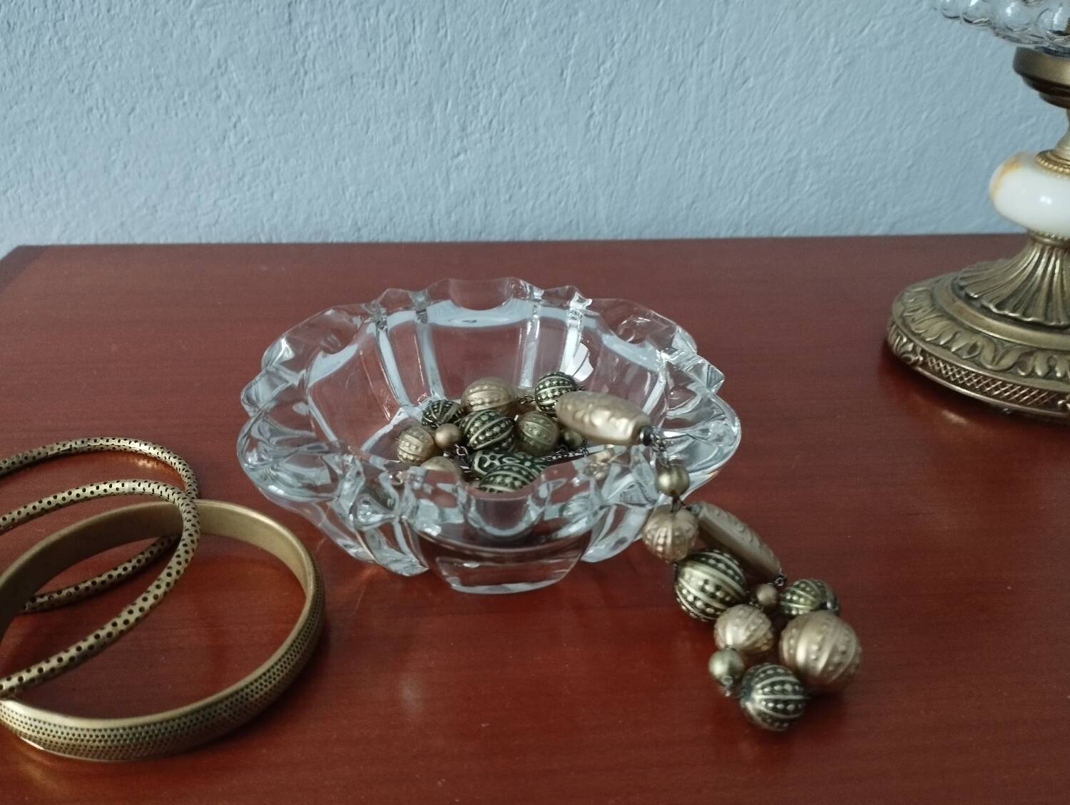 Old round ashtray/empty pocket thick transparent glass, 70s