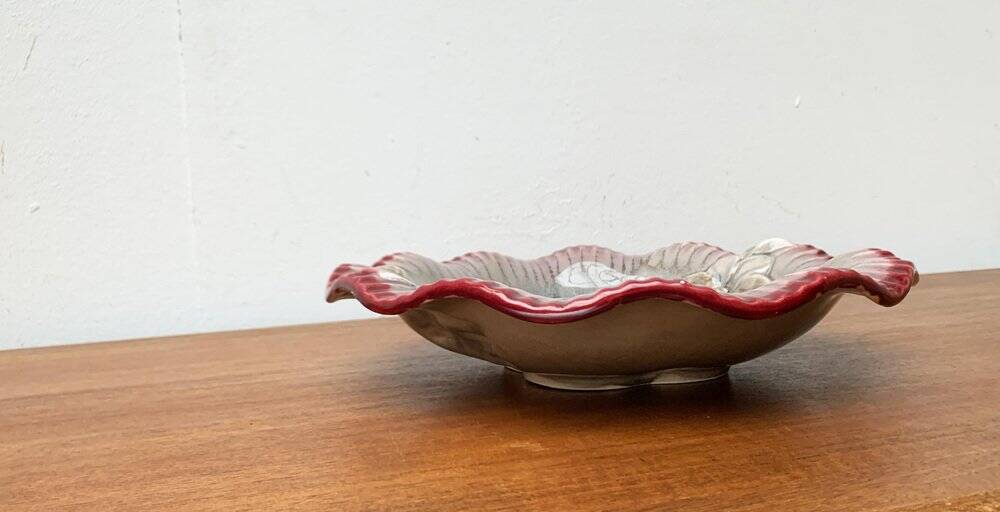 Large East German pottery bowl from the mid-century GDR by Strehla Keramik, 1960s.