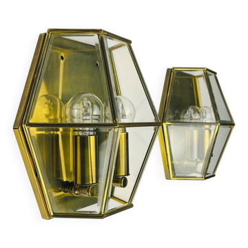 Hexagonal wall sconces in gilded brass and crystal, 1970s, set of 2.