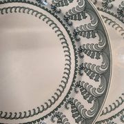 Paire d'assiettes terre de fer