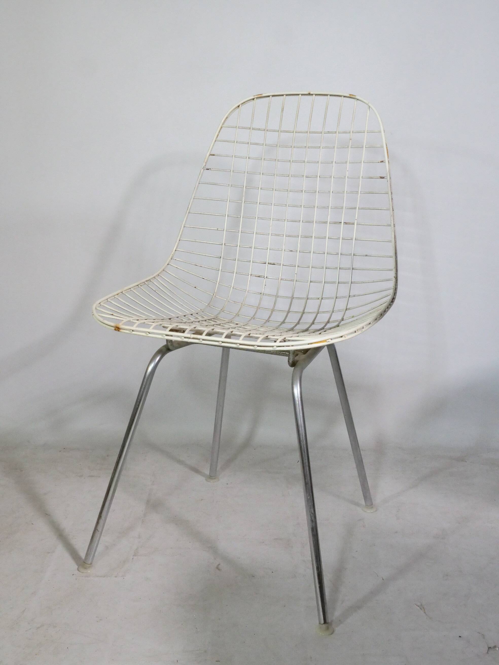 “Bikini” Chairs by Charles & Ray Eames for Herman Miller, Set of 6, 1960s
