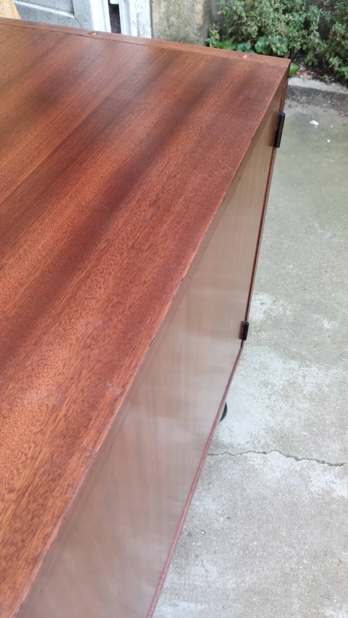 Bar / TV cabinet on wheels