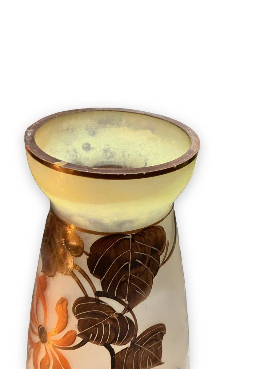 Paire de vases en pâte de verre peinte signés joma