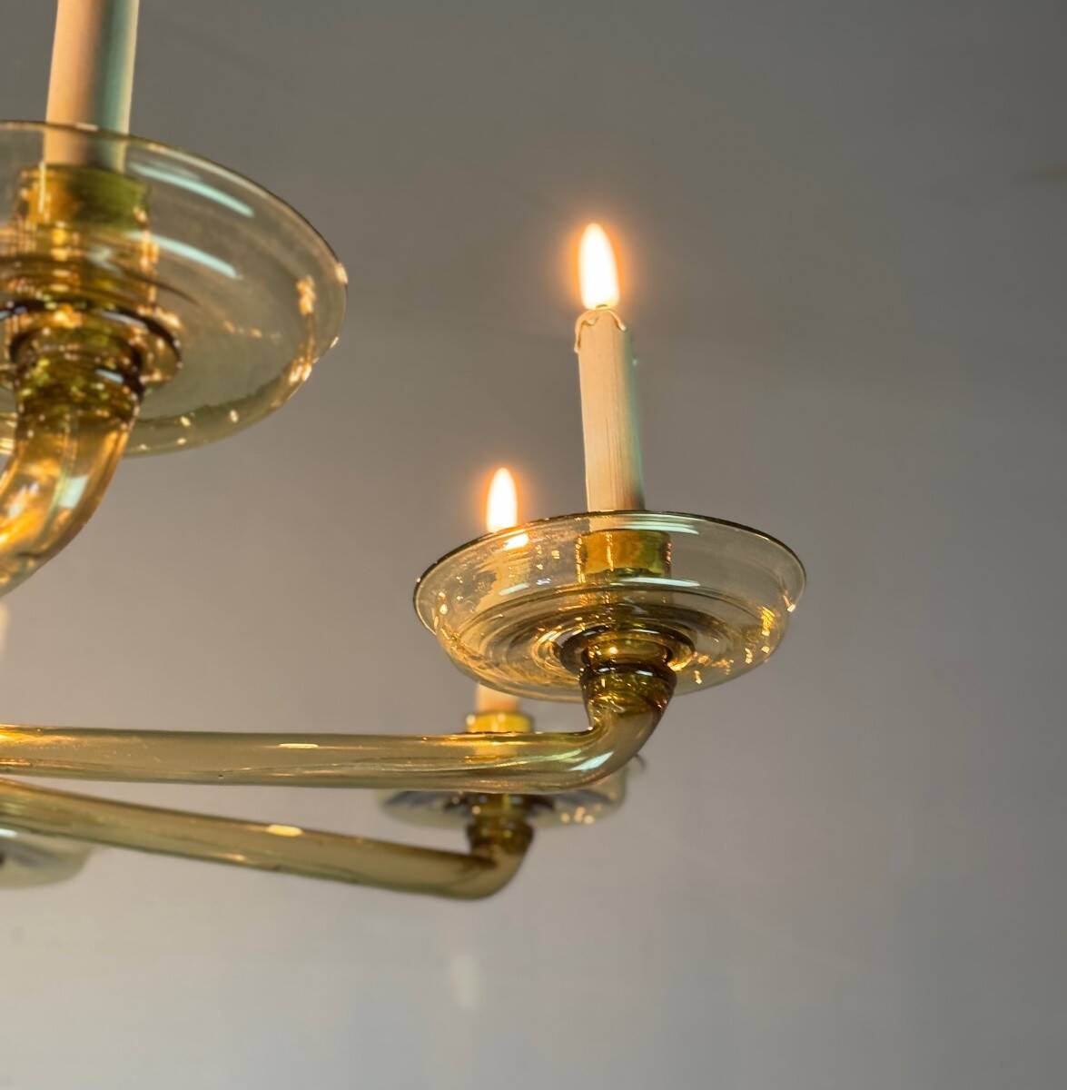 Venetian chandelier in golden Murano glass, Venini circa 1920