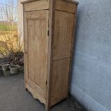 Armoire parisienne en bois naturel