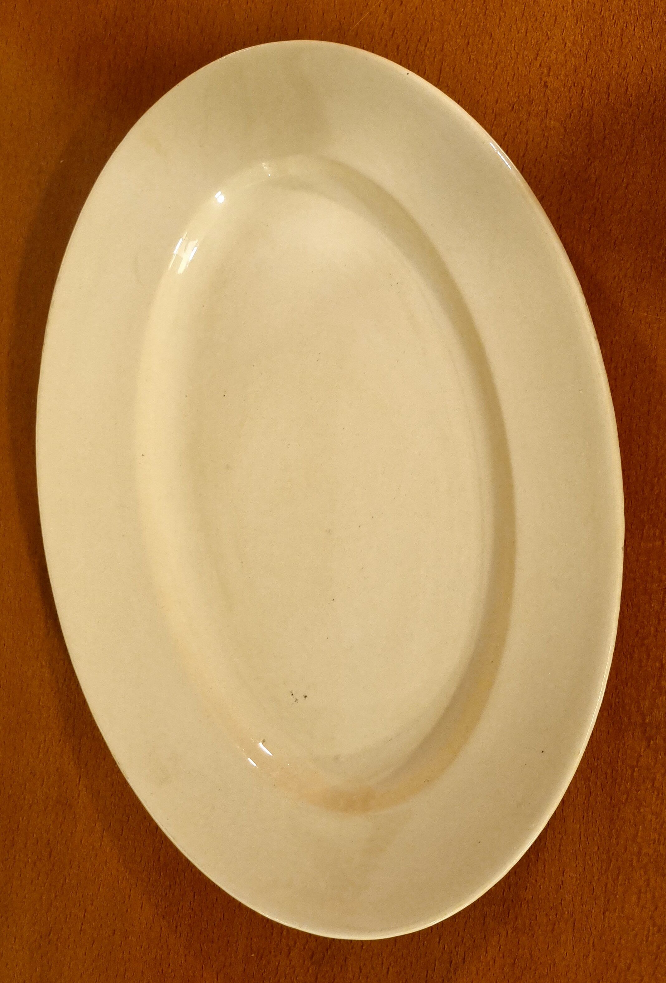 Oval dish