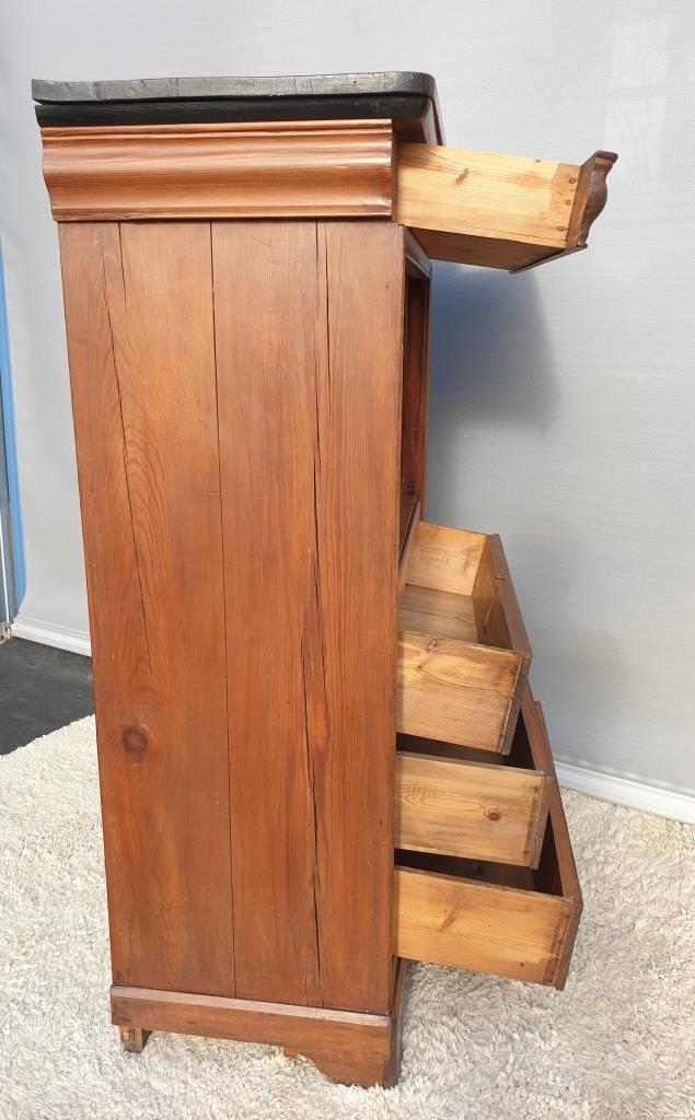 High chest of drawers furniture XIXth with niche