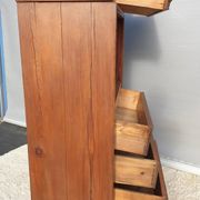 Meuble commode haute XIXème avec niche