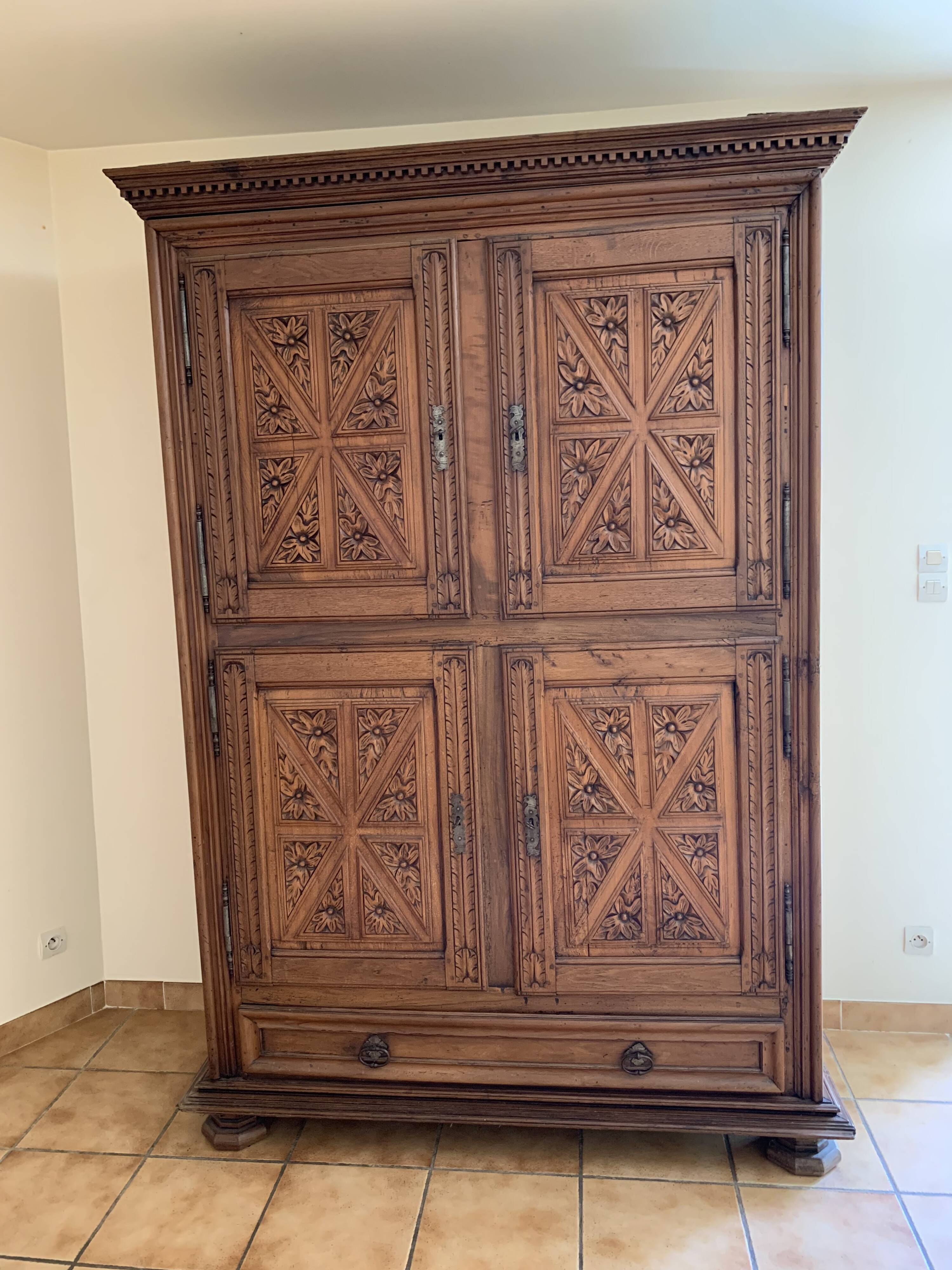 18th-century carved wardrobe, 4 doors, oak/cherry wood