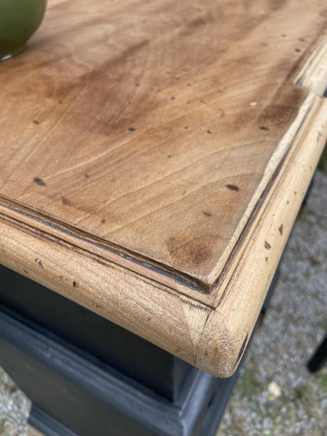 Grand bar en bois