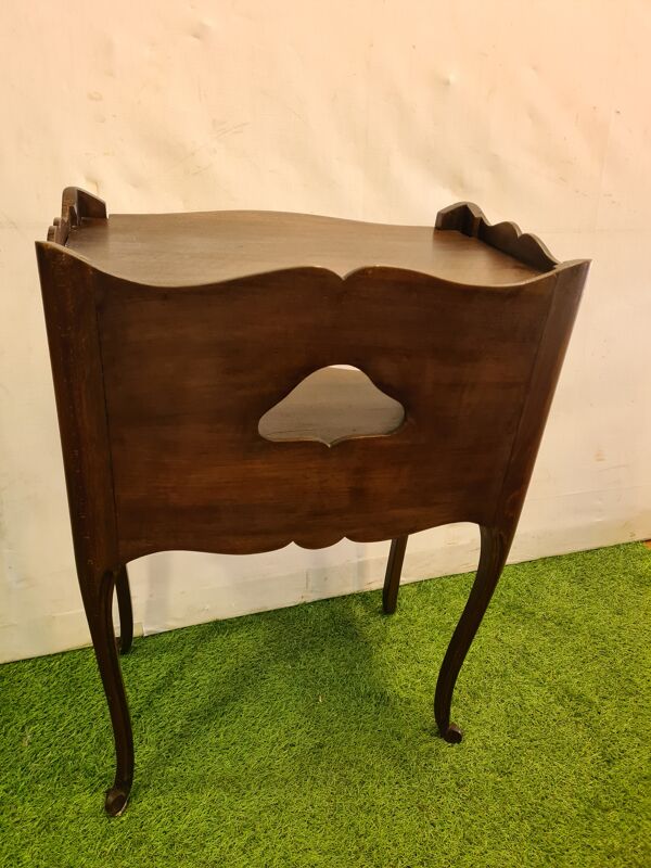 Table de chevet style Louis XV