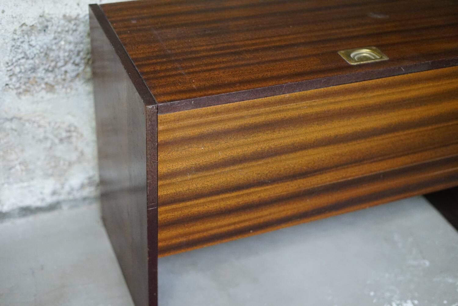 Entrance furniture