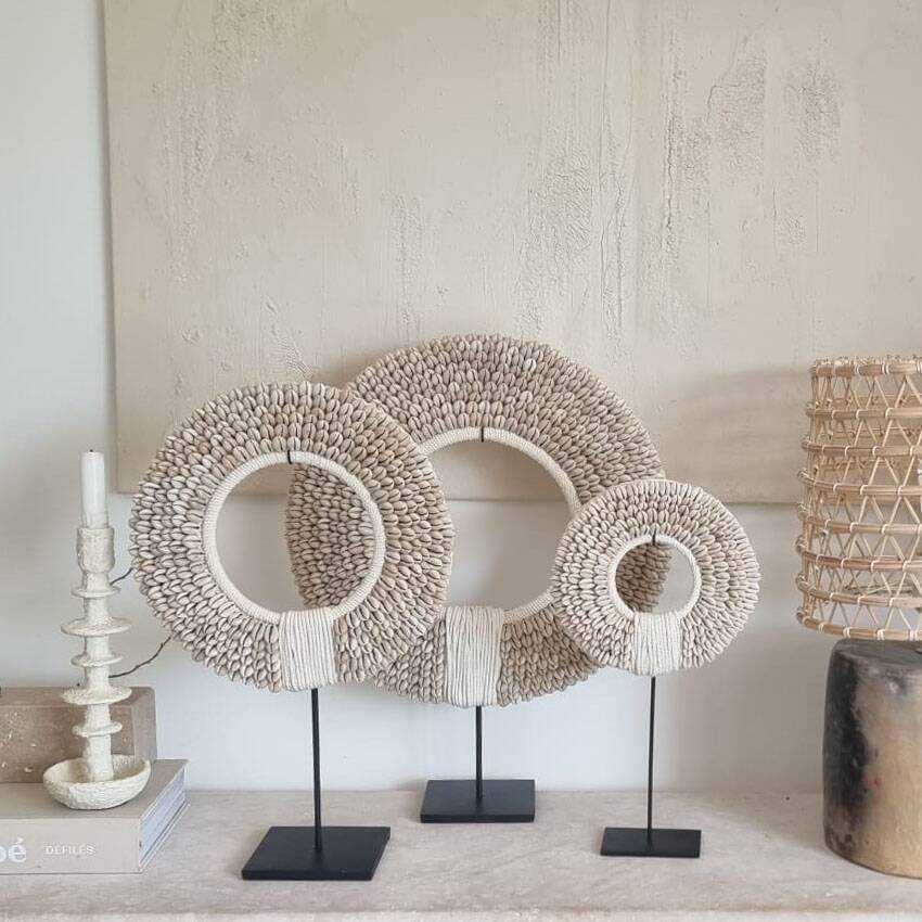 Decorative Papuan shell necklace