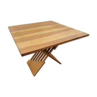 Table pliante en pin
