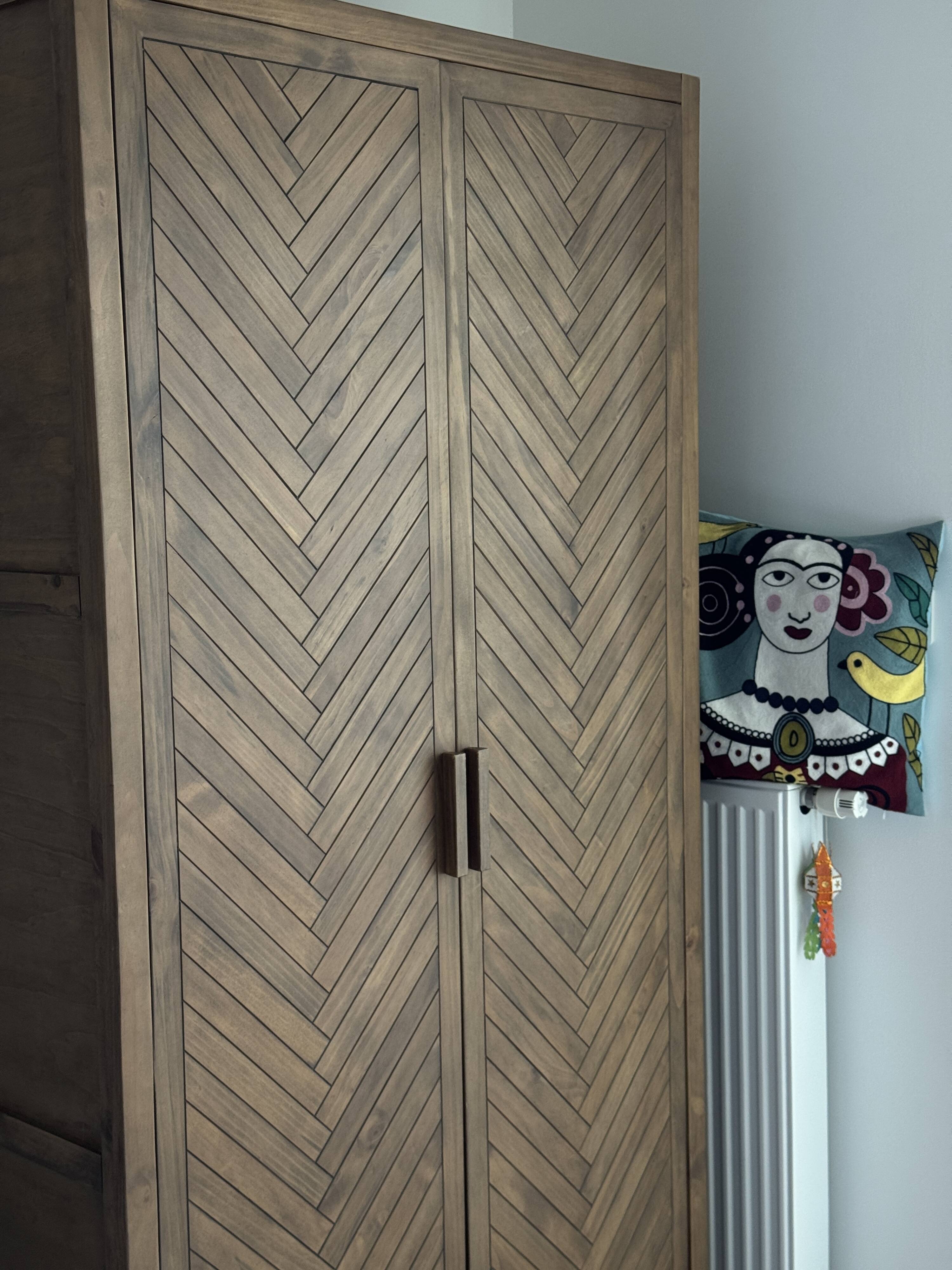 Armoire 2 portes en pin massif