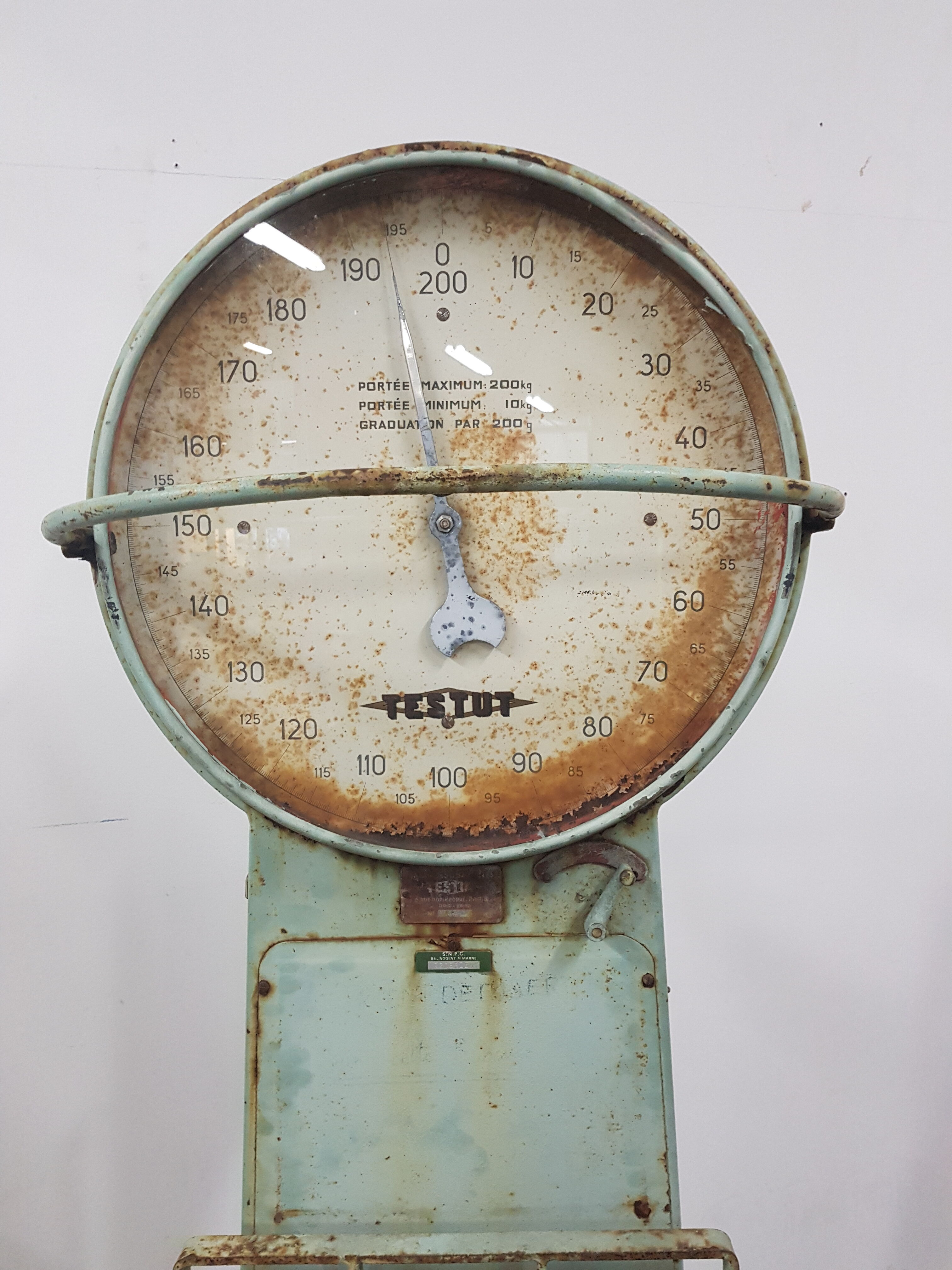 Industrial scale Testut