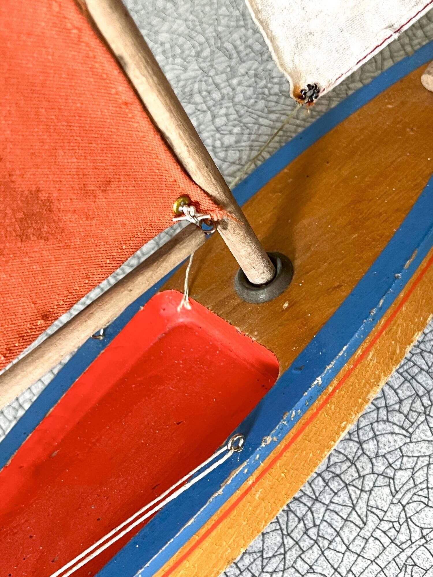 Giraud Sauveur brand half-deep hull basin sailing barque.