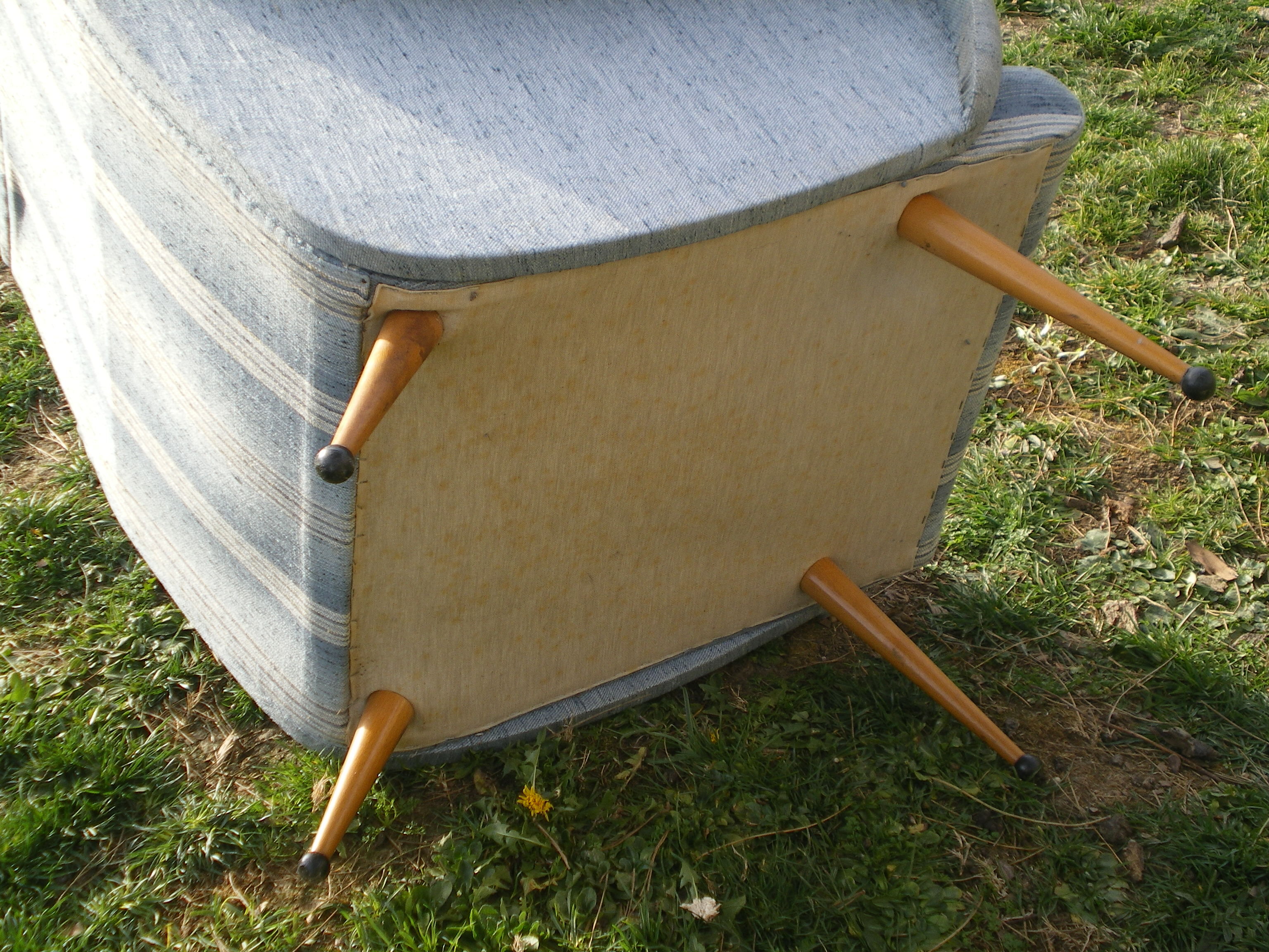 Pair of vintage armchairs, Italian design
