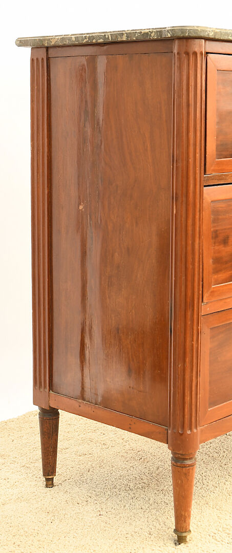 Convenient secretary