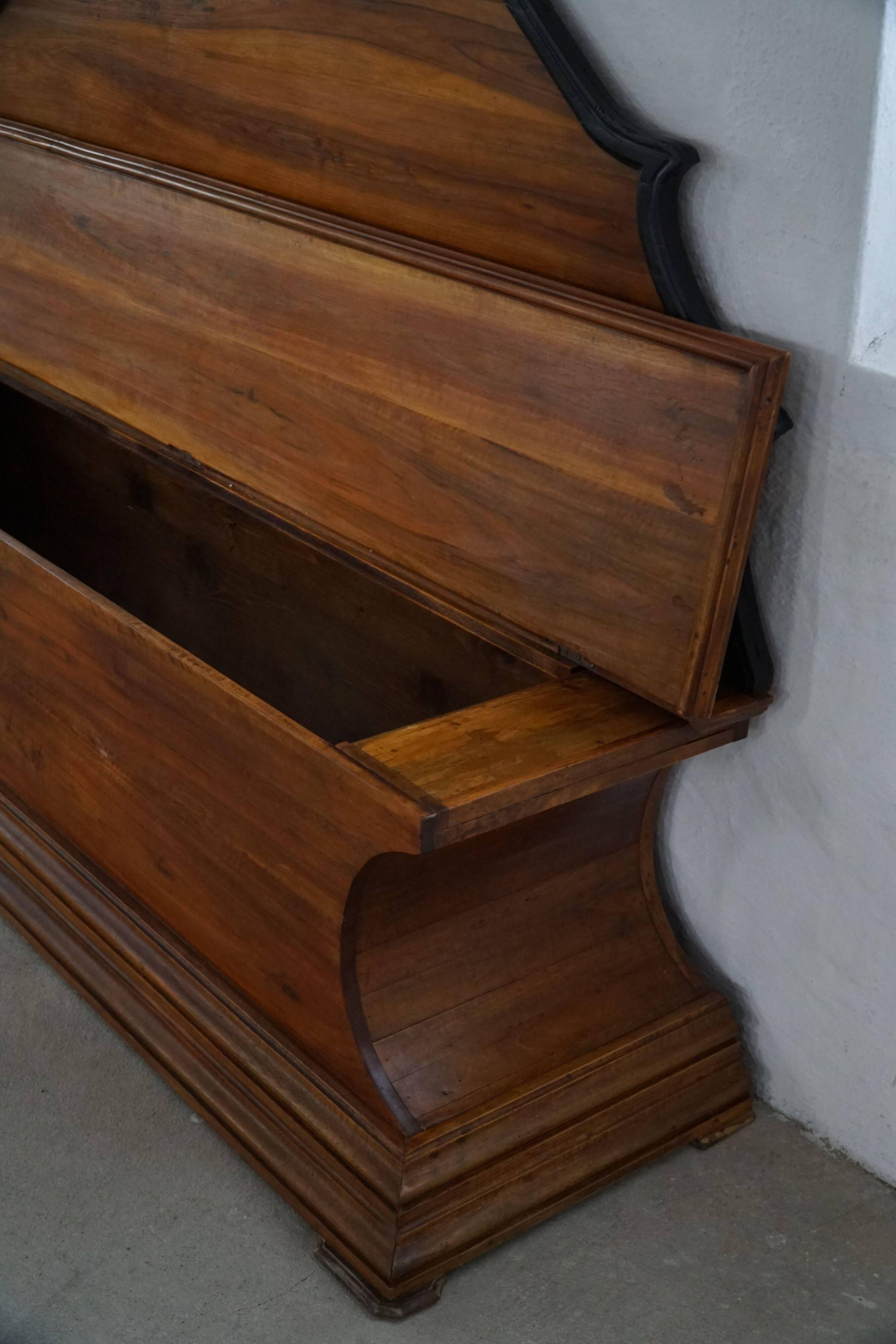 20th-century Art Deco storage bench in walnut, by a Danish cabinetmaker.