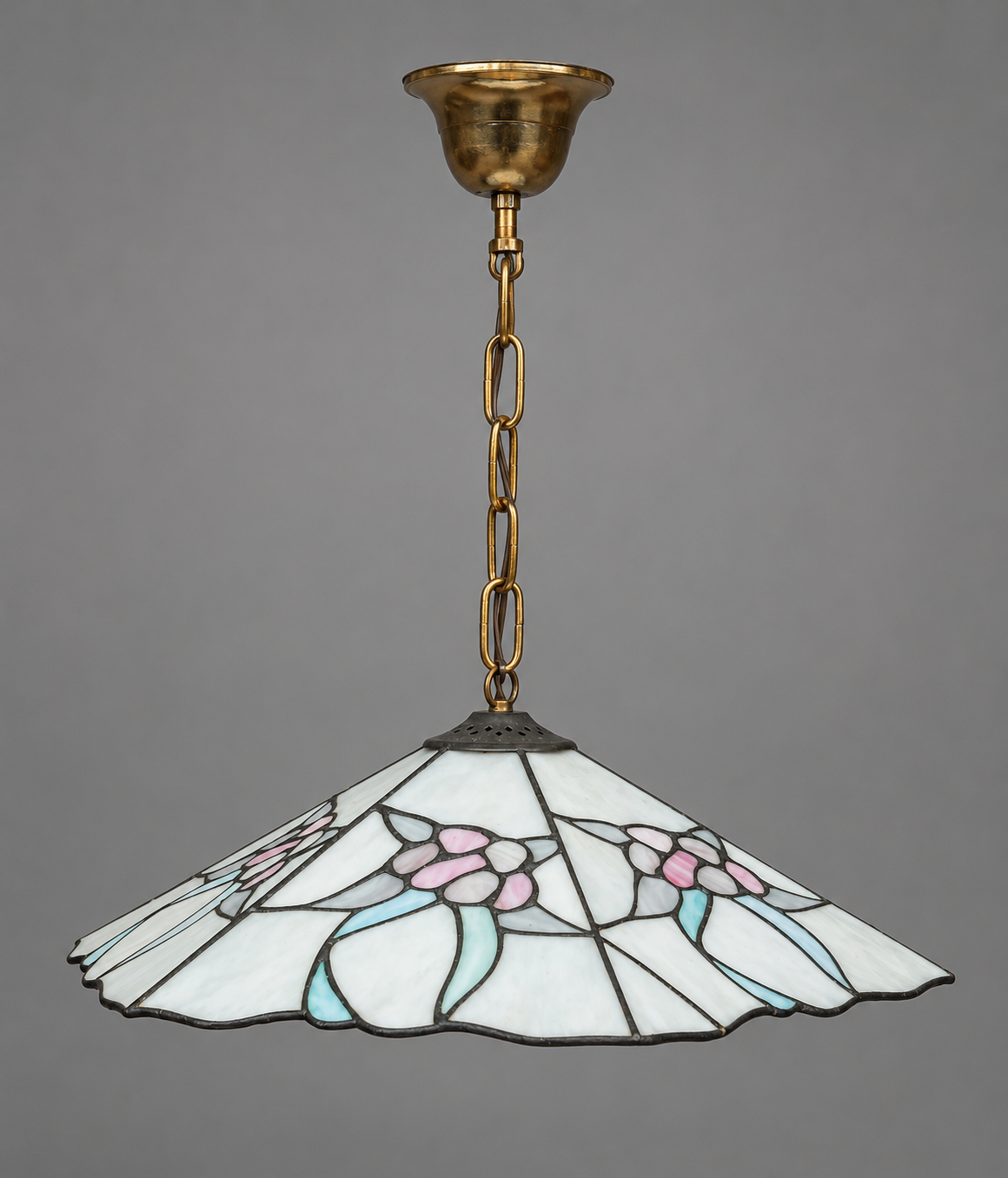 Suspension style Tiffany.