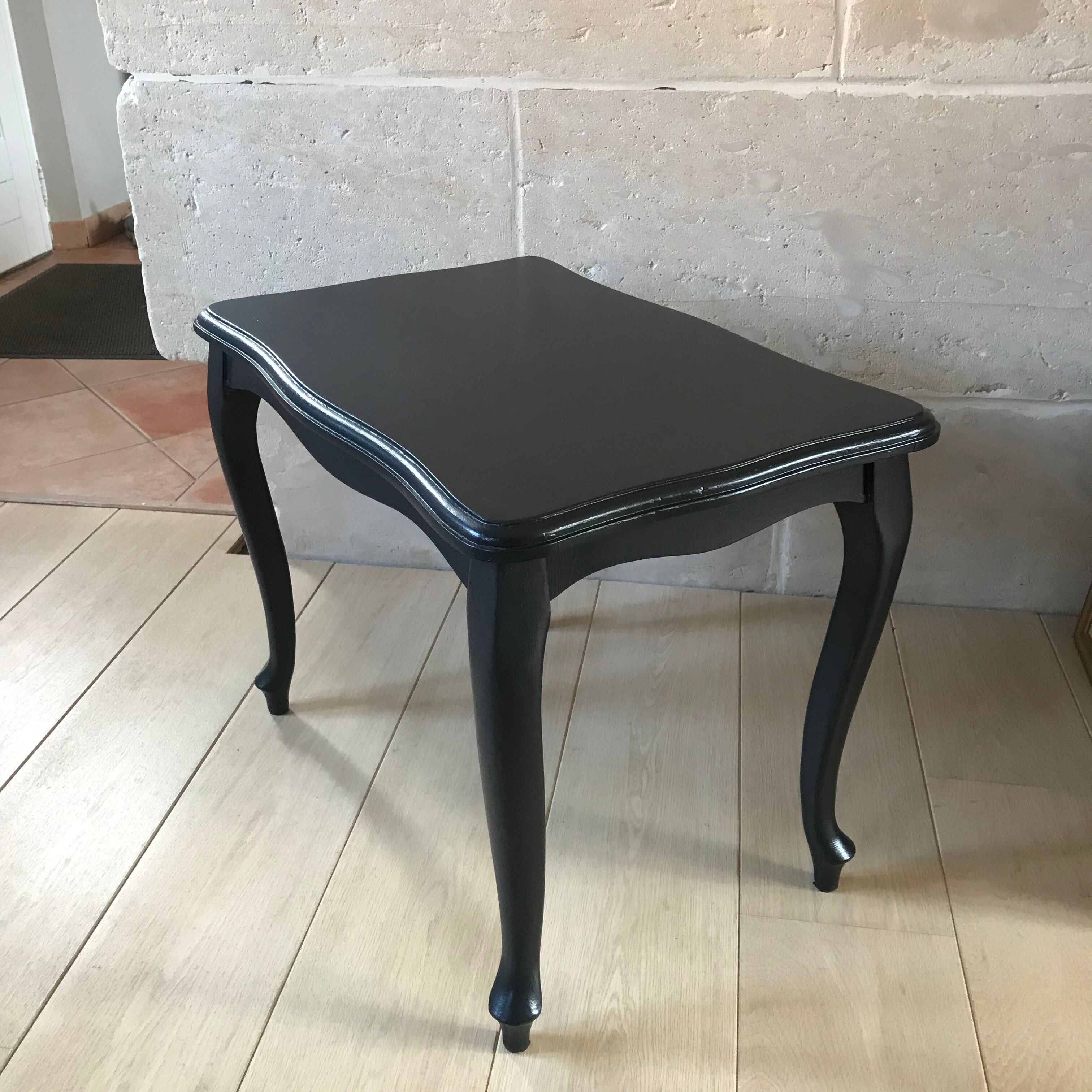 Black table