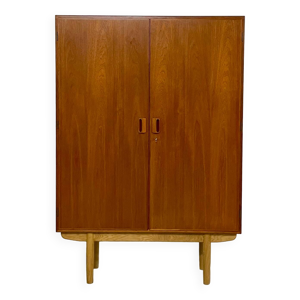 Armoire mince de borge