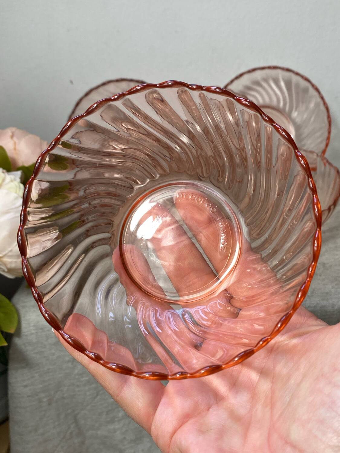 Six coupelles Arcoroc modèle Rosaline en verre rose