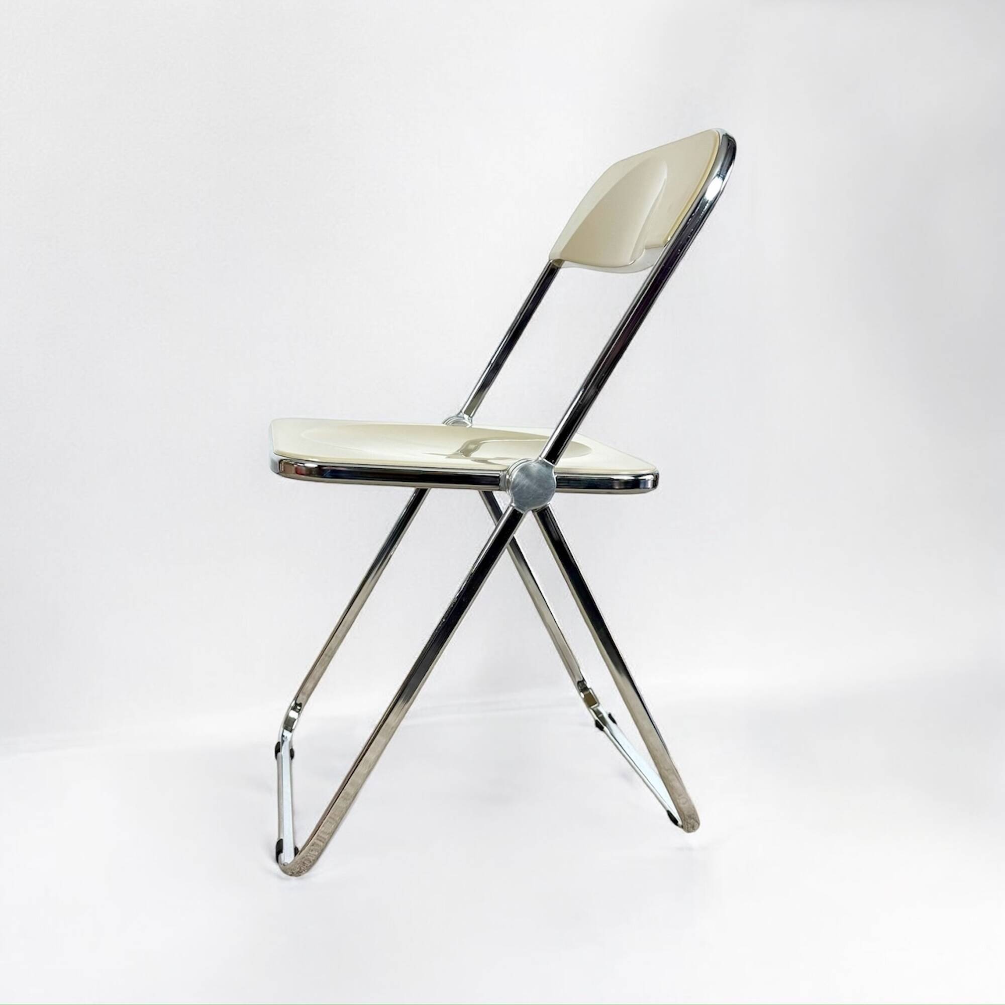 'Platone' Desk & 'Plia' Chair by Giancarlo Piretti for Anonima Castelli