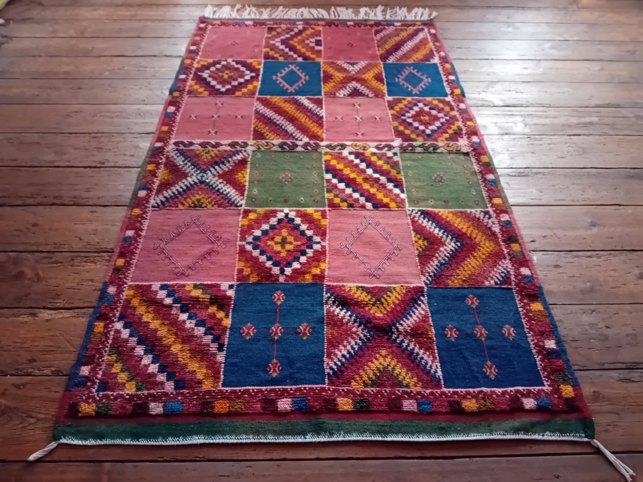 Handmade Berber Taznakht Kilim Rug 213x116cm