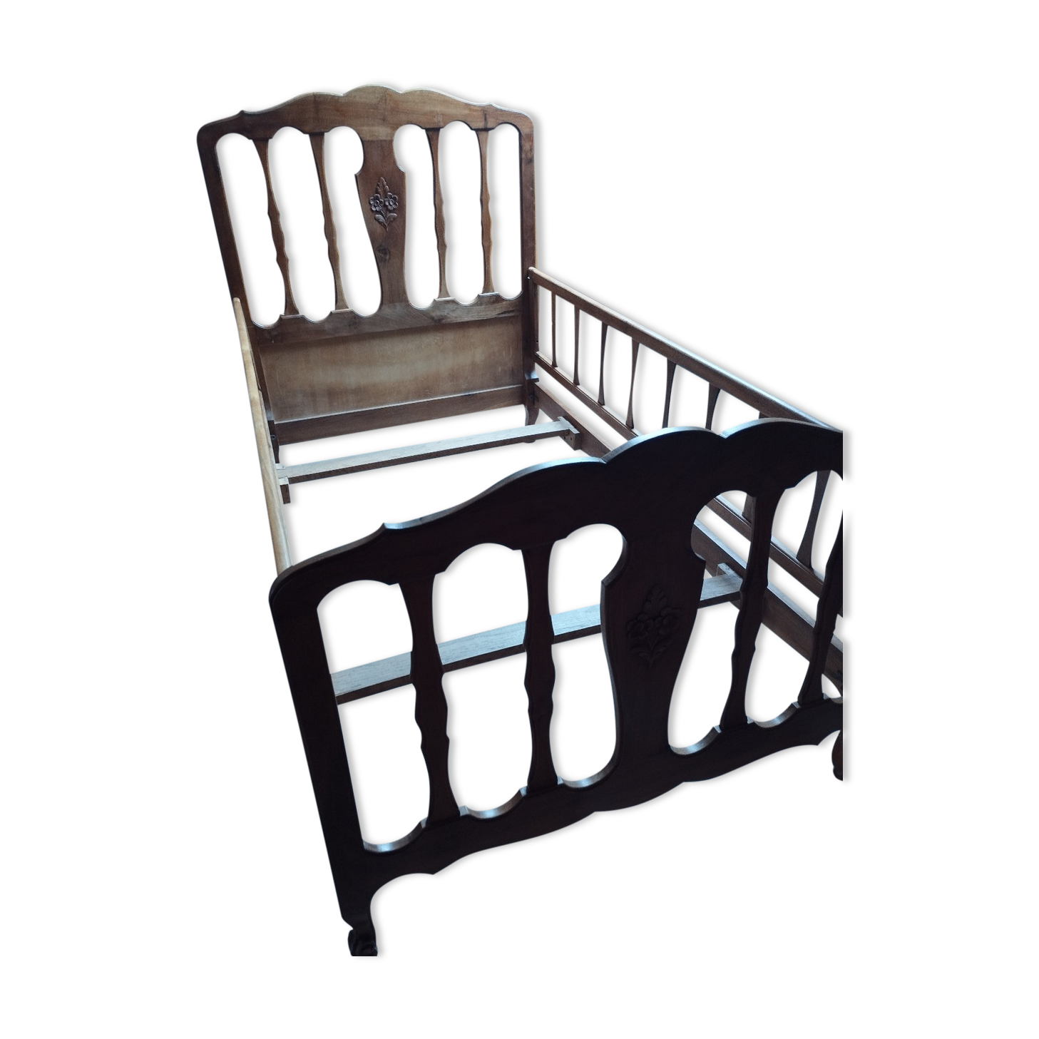 Children's bed with walnut bars