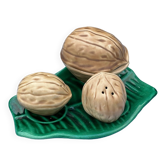 Salt, mustard pepper nut shape