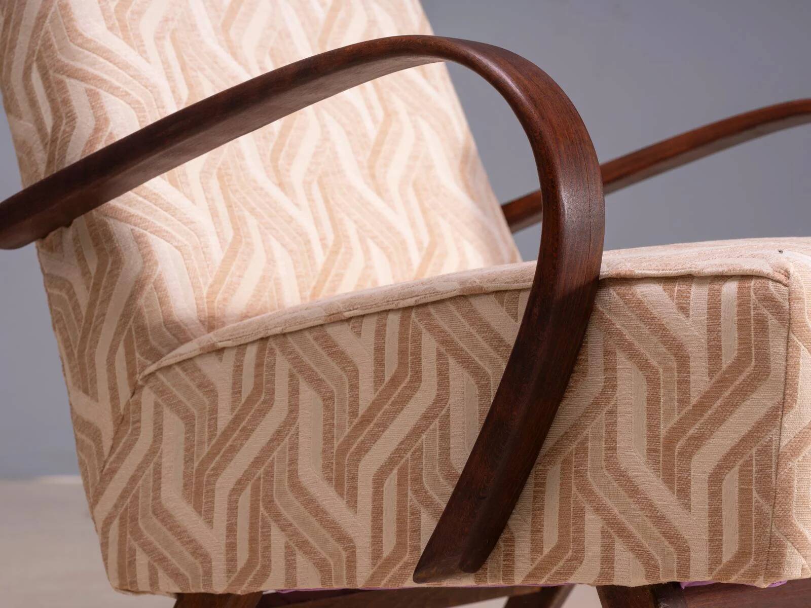 Restored bentwood armchairs by Jaroslav Šmídek, pair, Czechoslovakia, new beige patterned upholstery, 61 × 82 × 81 cm