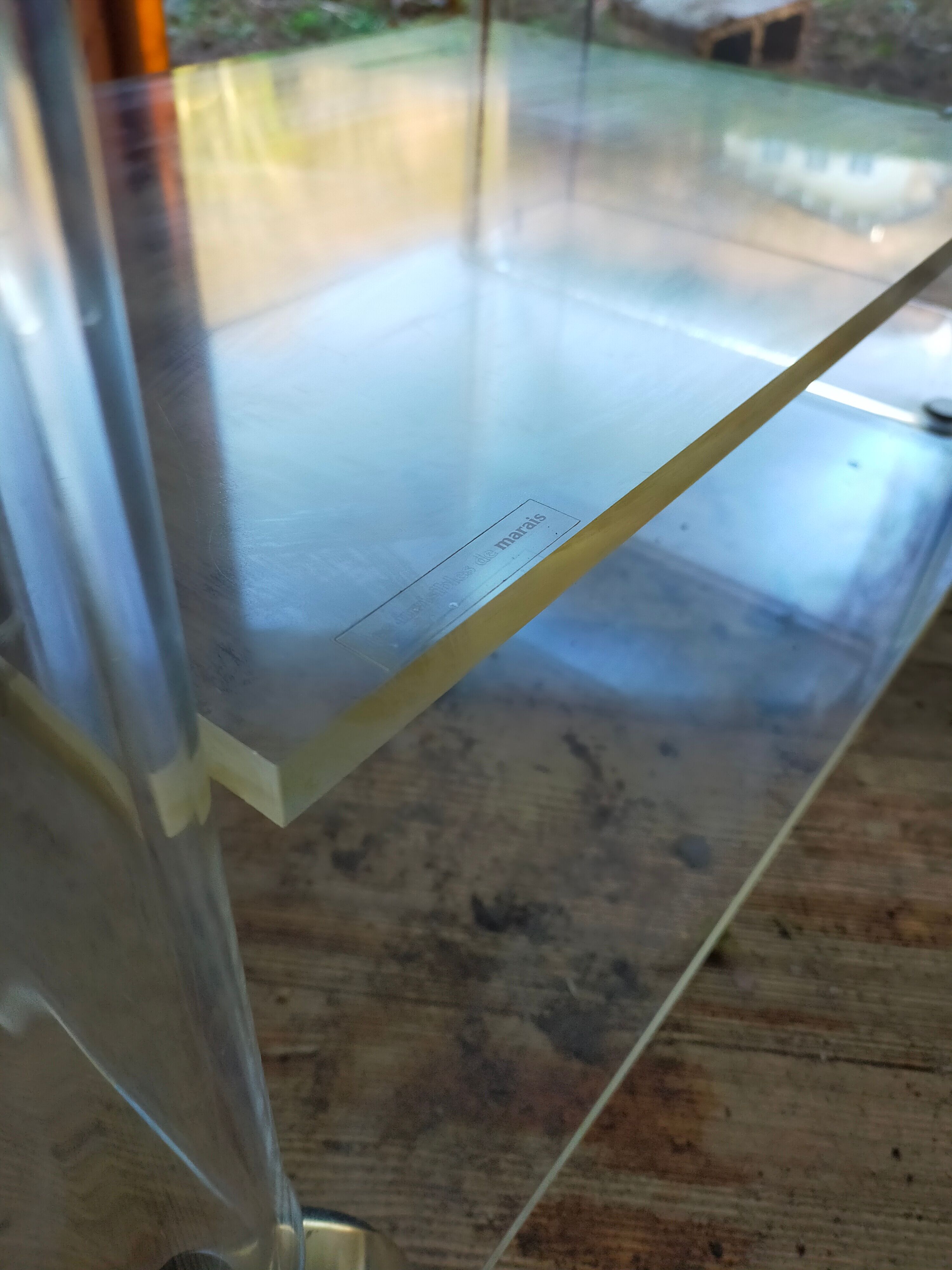 Polycarbonate TV stand "les Invisibles" by Marais