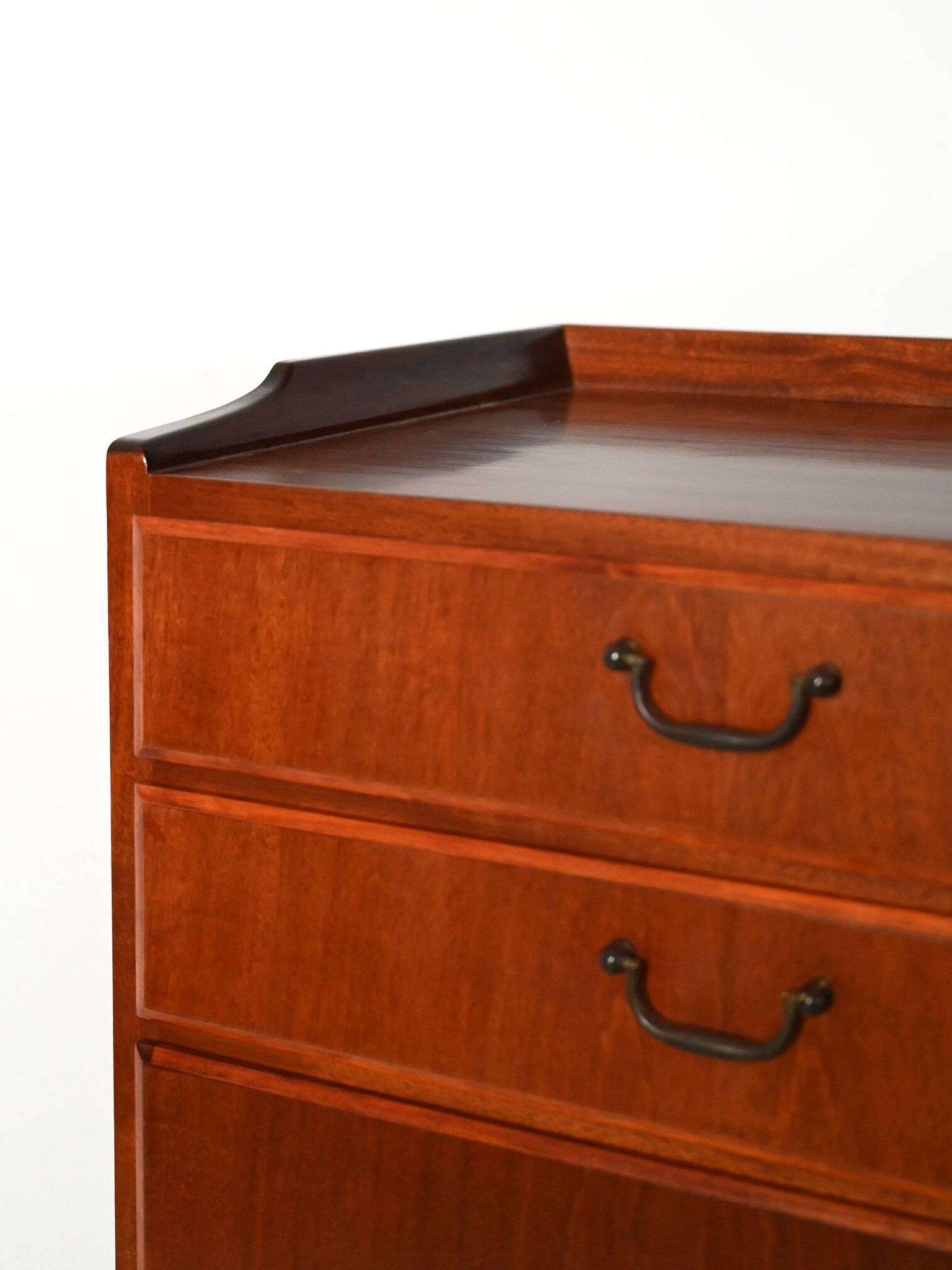 Cabinet en acajou scandinave des années 1950