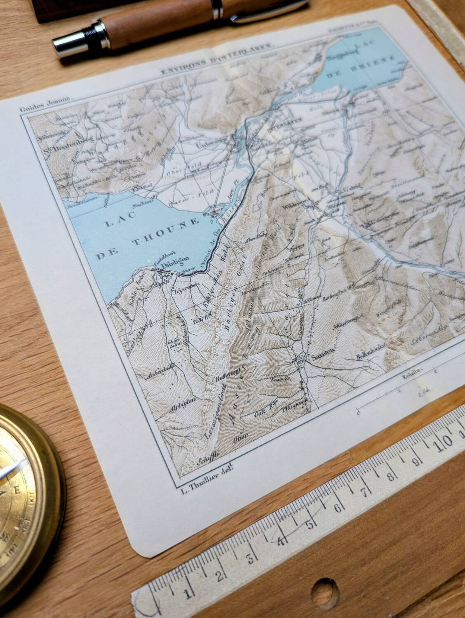 Imprimée en 1844, les environs d'Interlaken, Suisse.