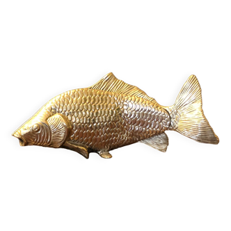 Silver metal fish
