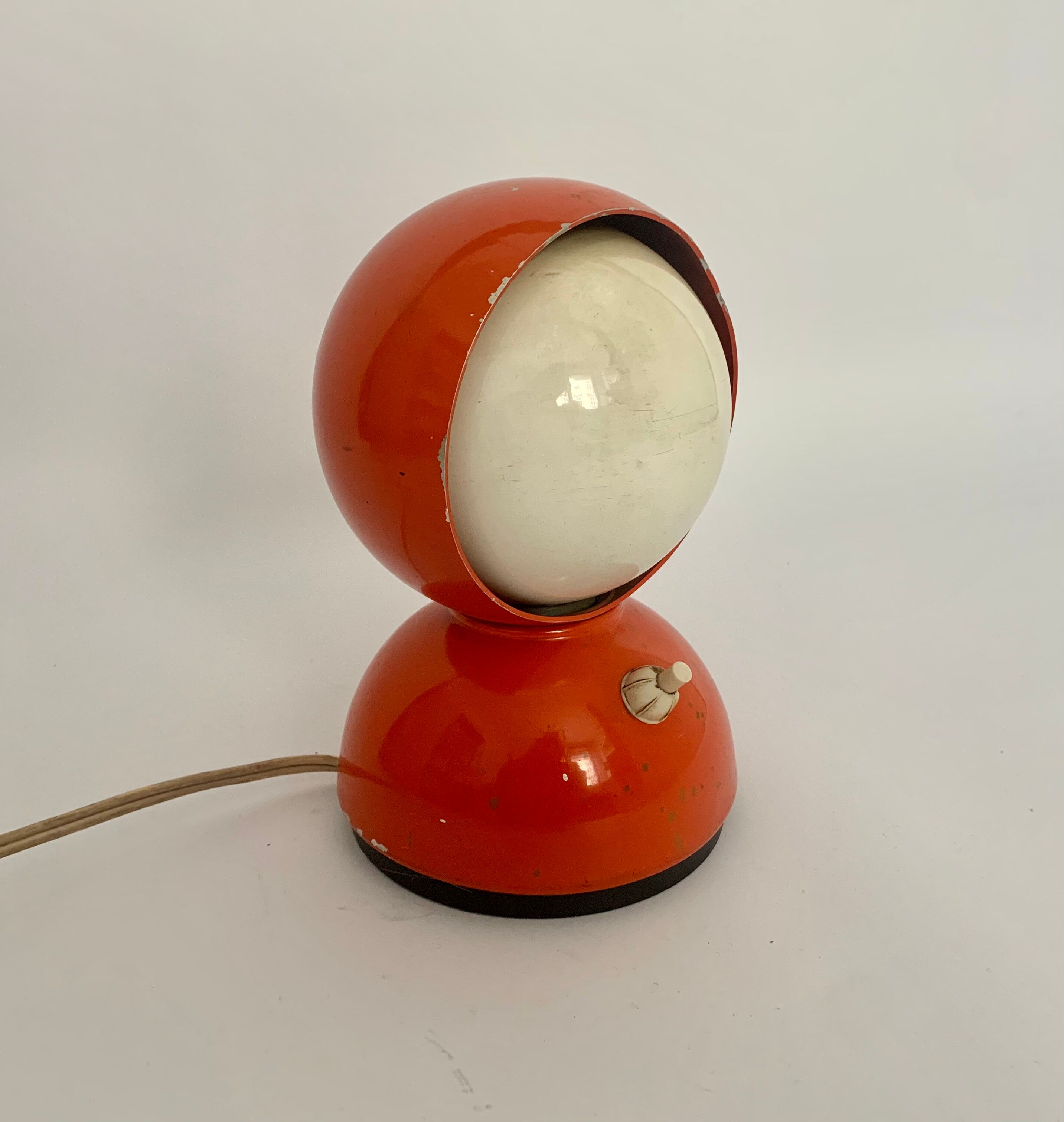 Lampe de table Eclisse par Vico Magistretti pour Artemide, 1960s