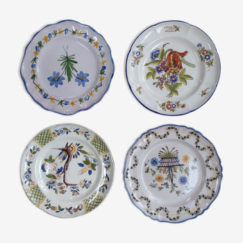 Assiettes assorties bleu fleurs